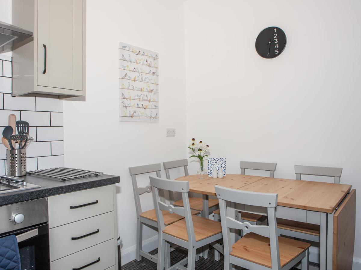 Carters Cottage ชาเปลอองเลฟริธ ภายนอก รูปภาพ